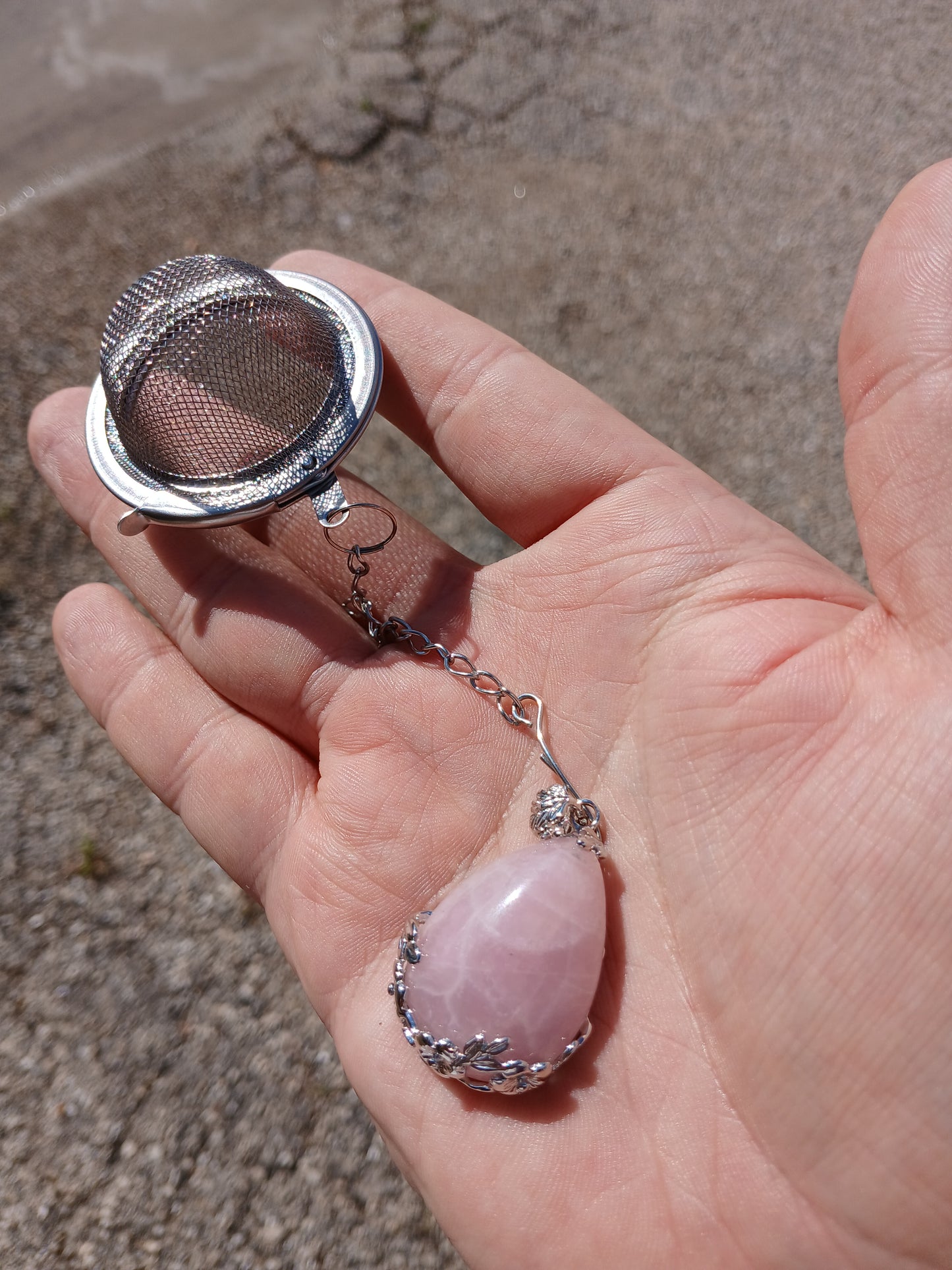 Rose Quartz Tea Infuser - Leaf Design
