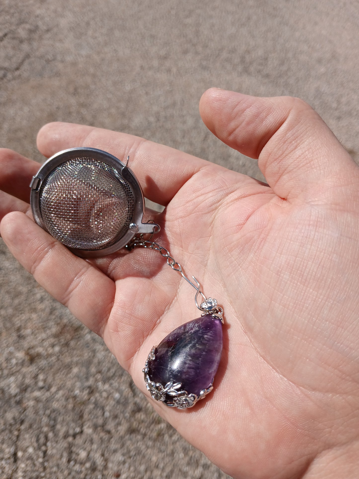 Amethyst Tea Infuser - Leaf Design