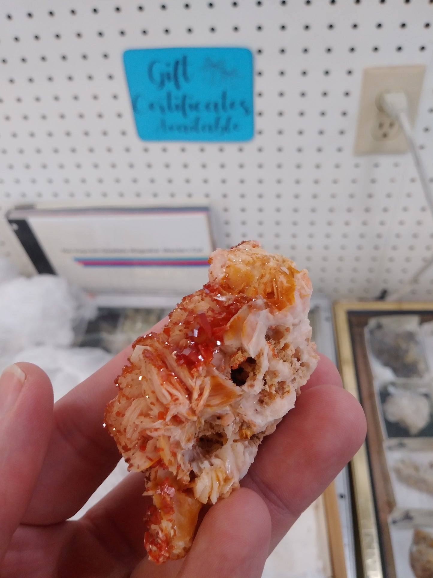 Vanadinite on Barite