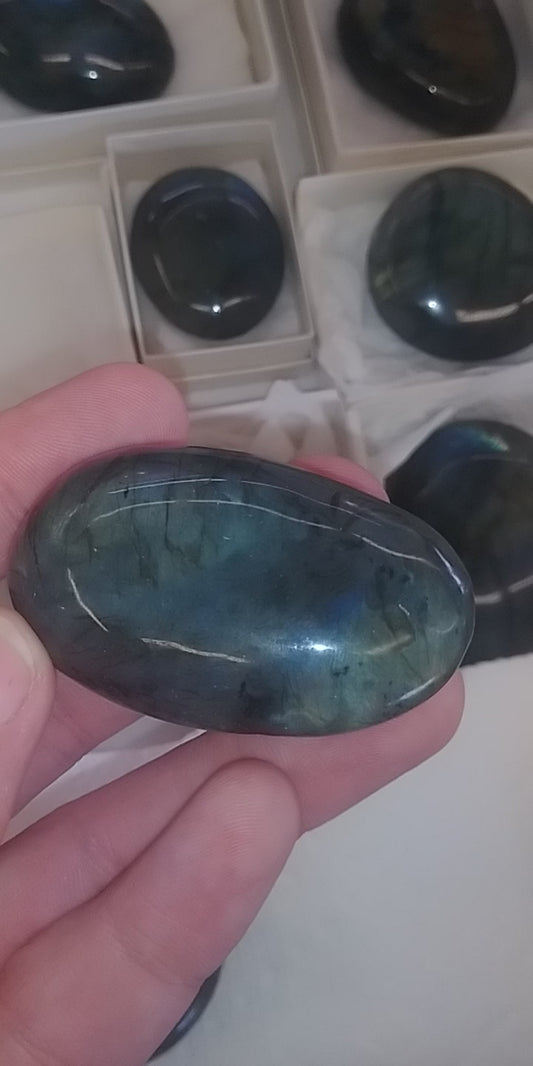 Labradorite Palmstone