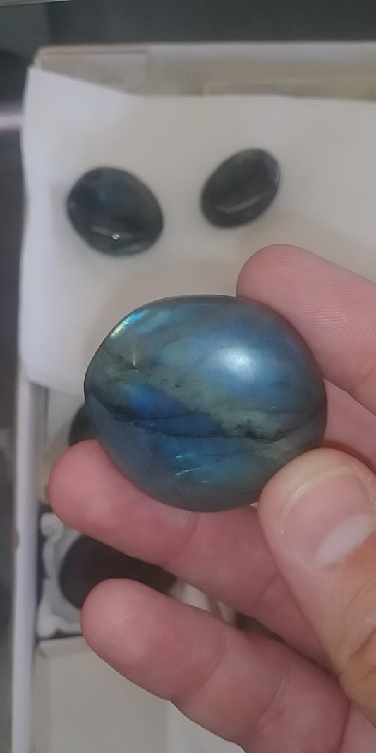 Labradorite Palmstone