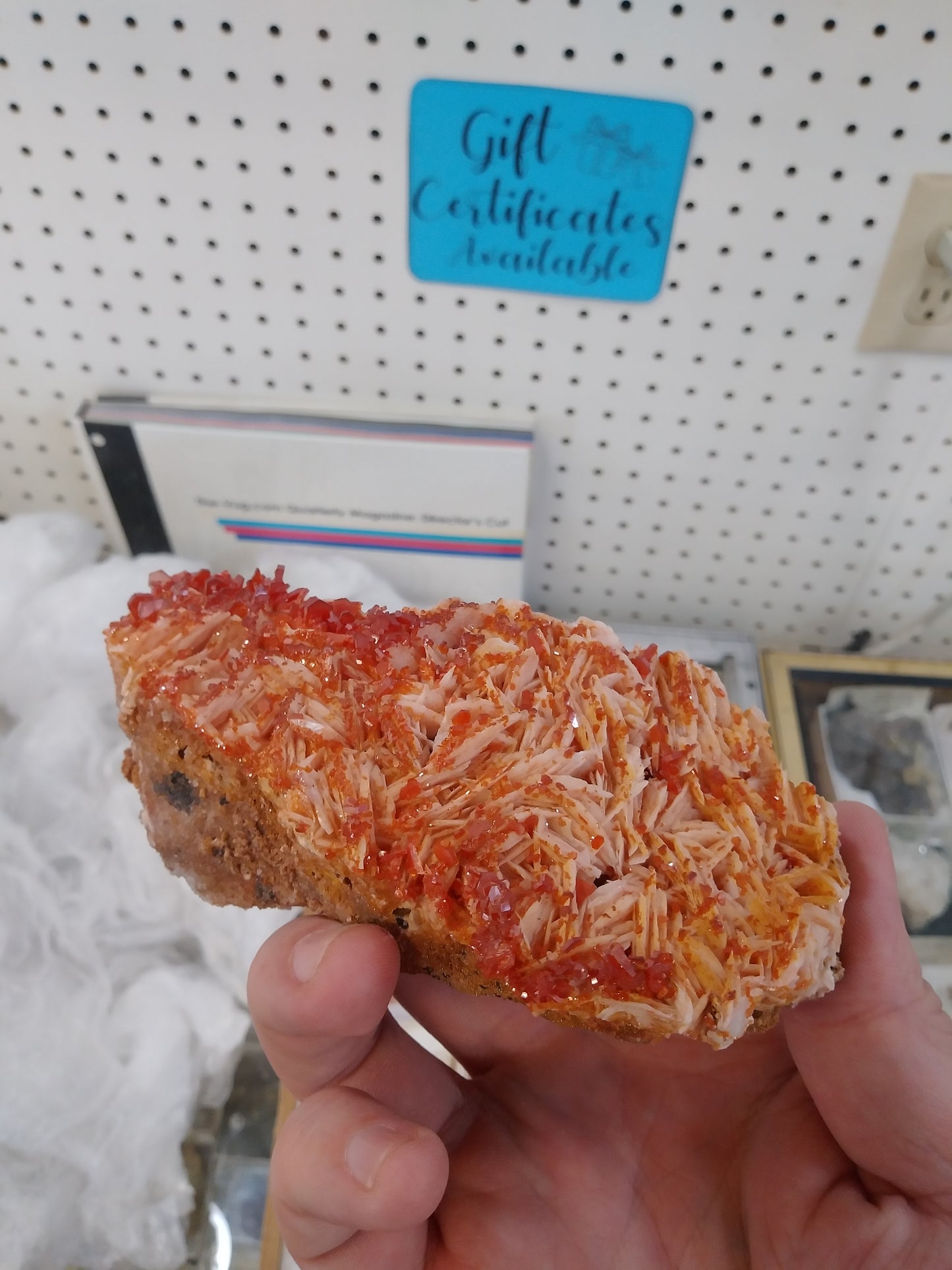 Vanadinite on Barite